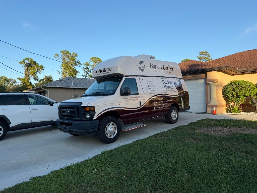 Barkin' Barber mobile grooming van